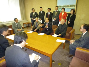 国保料引き下げを申し入れ